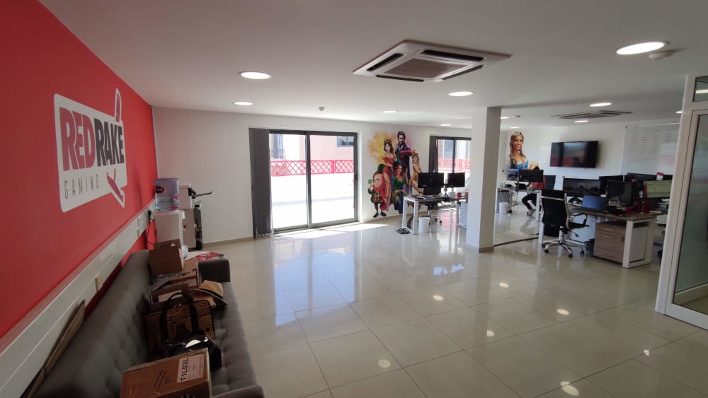 レッドレイク オフィス