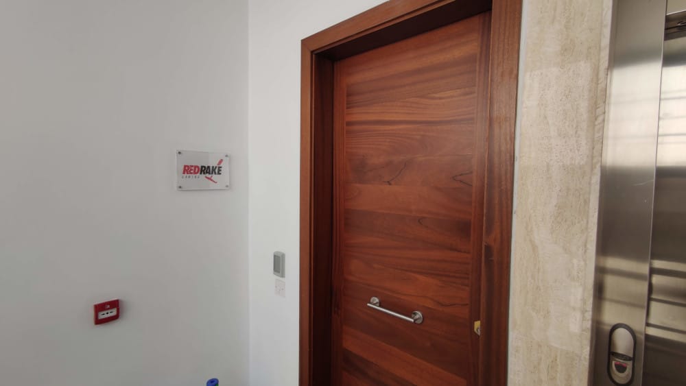 レッドレイク マルタオフィス