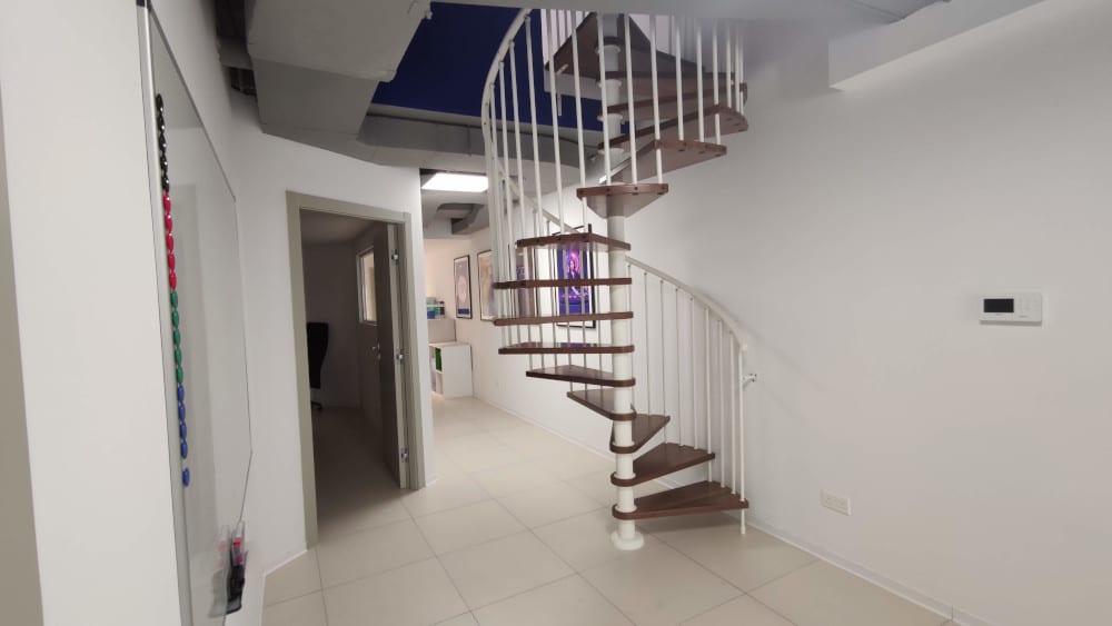 カジノデイズ螺旋階段